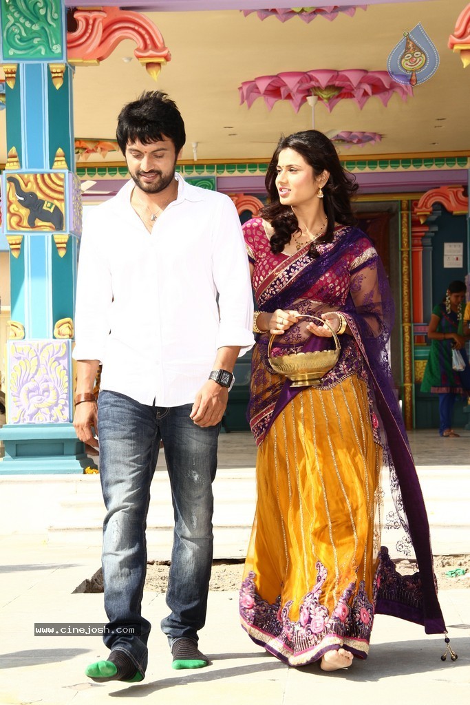 Teeyani Kalavo Movie Stills - 28 / 40 photos