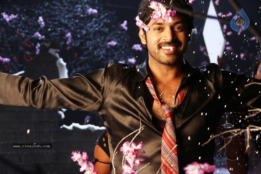 Teeyani Kalavo Movie Stills - 30 / 40 photos