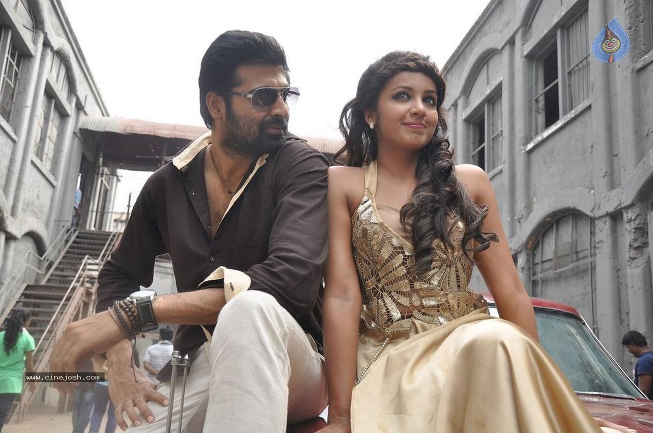 Tejaswi Stills in Natppathigaram 79 Tamil Movie  - 22 / 43 photos