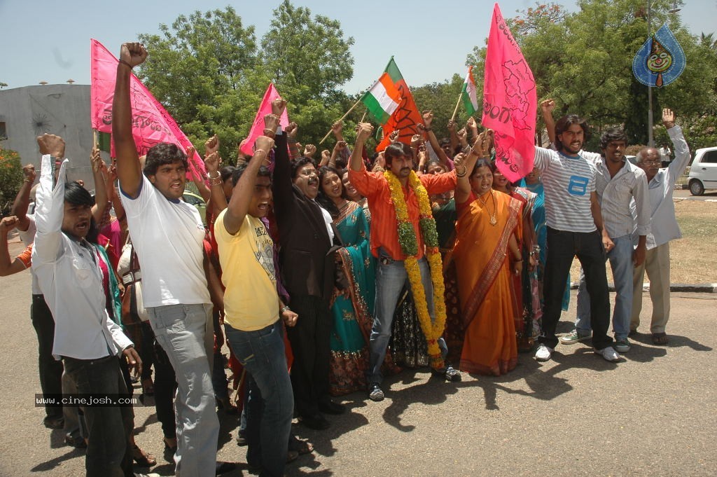 Telangana Vijayam Movie Stills - 184 / 219 photos