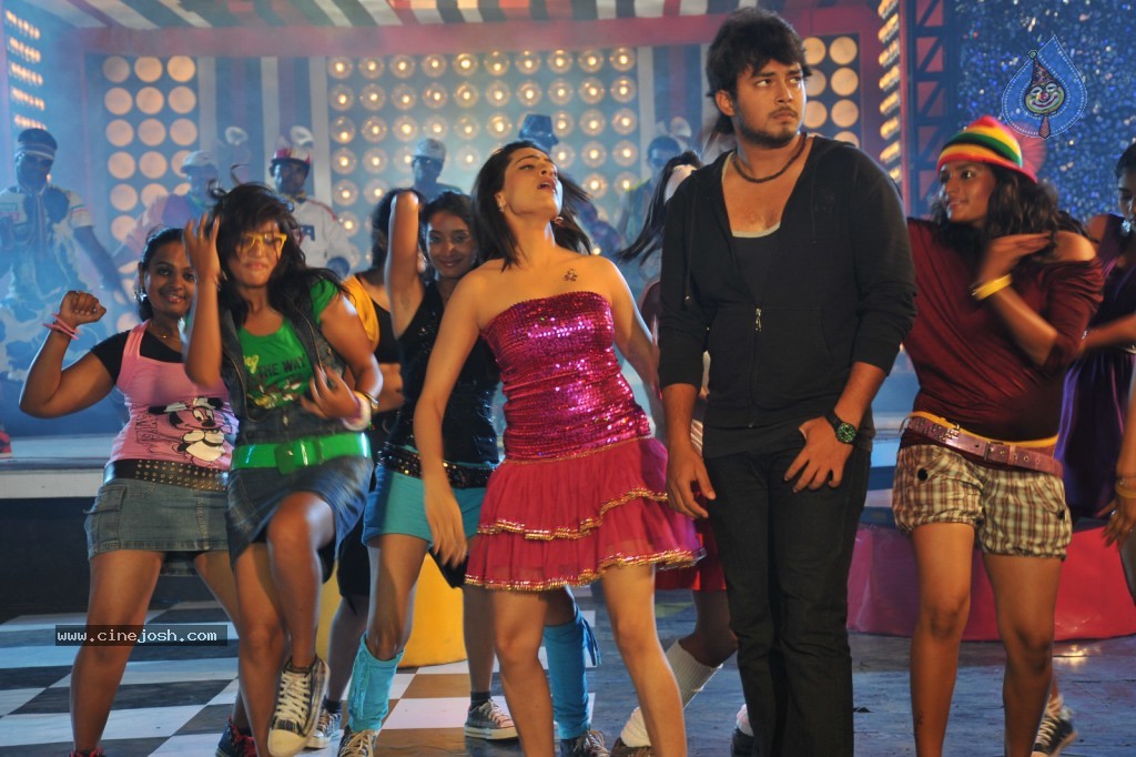 Telugabbai Movie Hot Gallery - 39 / 108 photos