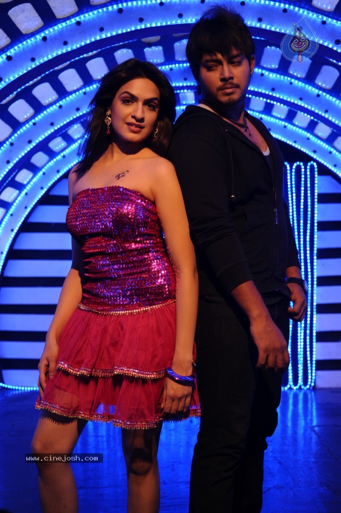 Telugabbai Movie Hot Gallery - 67 / 108 photos