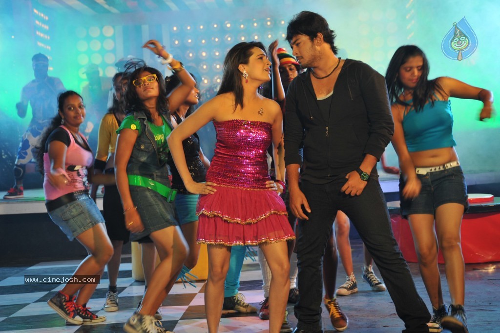 Telugabbai Movie Hot Gallery - 79 / 108 photos