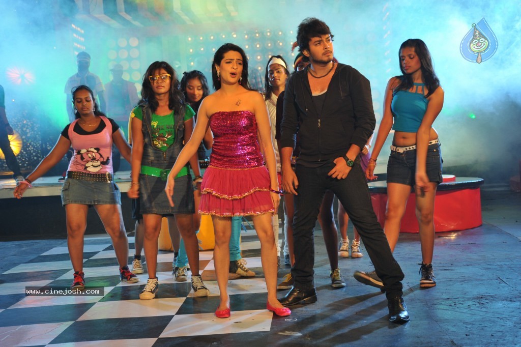 Telugabbai Movie Hot Gallery - 93 / 108 photos