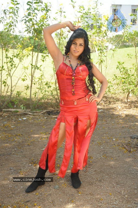 Telugu Ammayi Movie Stills - 26 / 29 photos