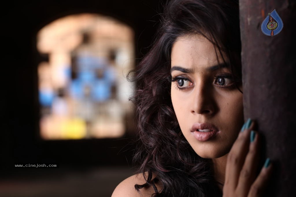 Telugulo Naaku Nachani Padam Prema Photos - 30 / 312 photos