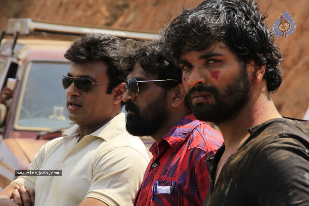 Telugulo Naaku Nachani Padam Prema Photos - 131 / 312 photos