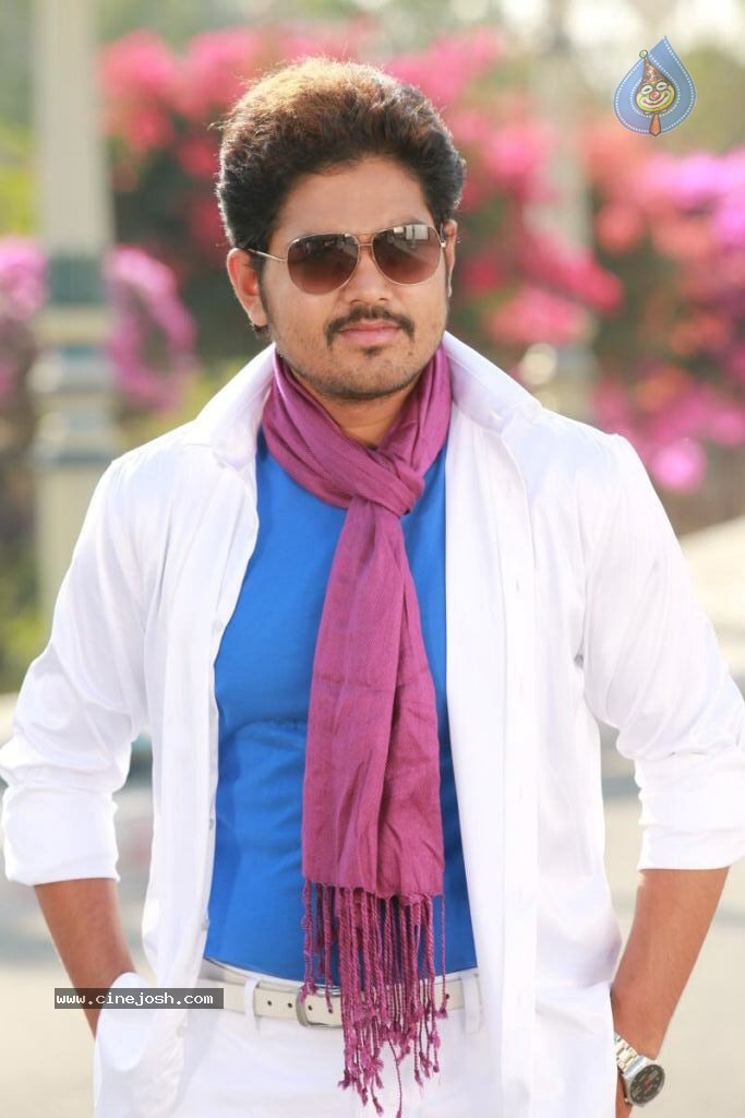 Telugulo Naaku Nachani Padam Prema Photos - 154 / 312 photos