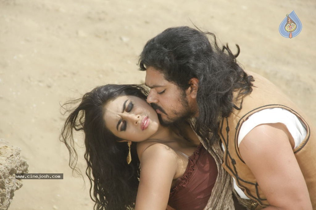 Telugulo Naaku Nachani Padam Prema Photos - 199 / 312 photos