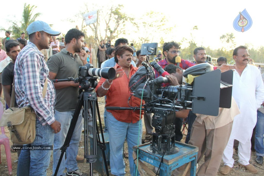 Telugulo Naaku Nachani Padam Prema Photos - 267 / 312 photos