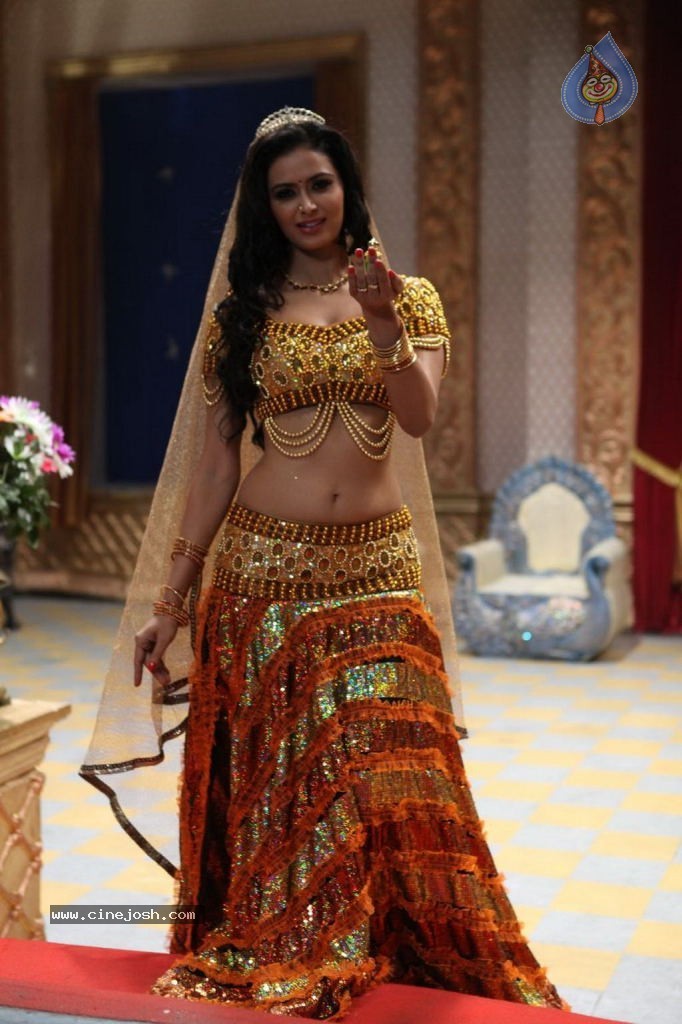 Tenaliraman Tamil Movie Stills - 19 / 39 photos