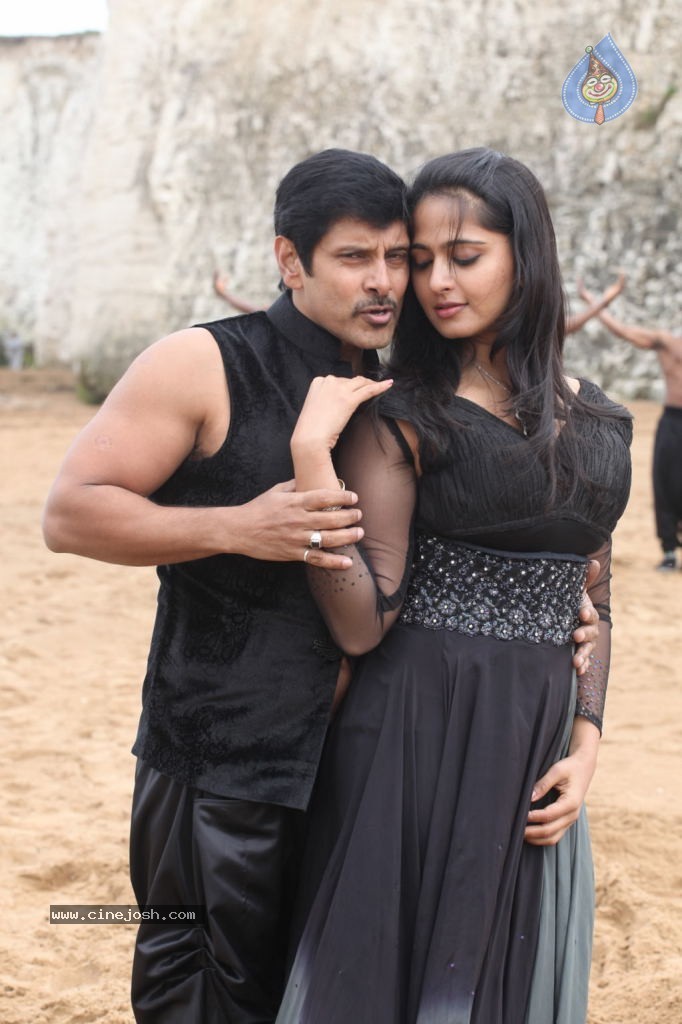 Thaandavam Movie New Stills - 8 / 21 photos