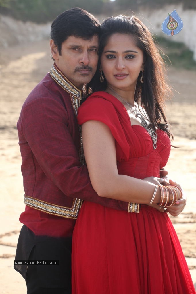 Thaandavam Movie New Stills - 10 / 21 photos