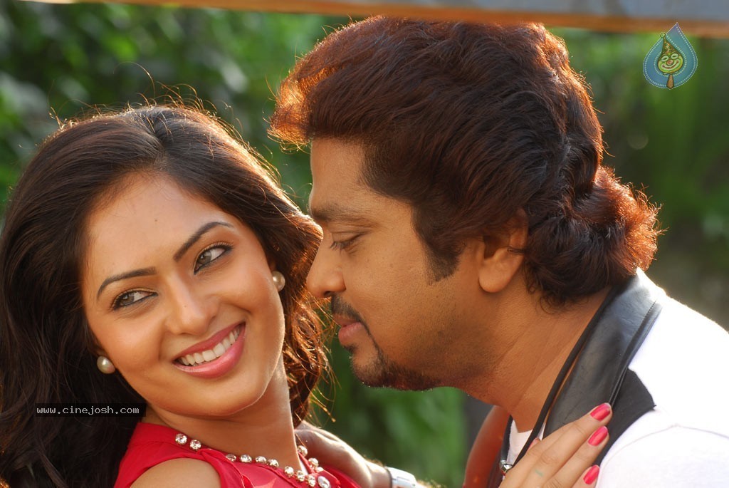 Thalaivan Tamil Movie Stills - 41 / 52 photos