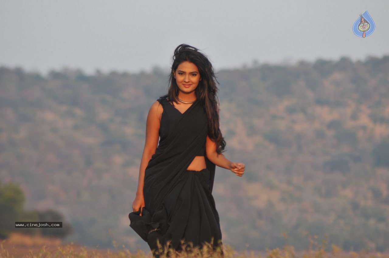 The Bells Stills n Posters - 86 / 128 photos