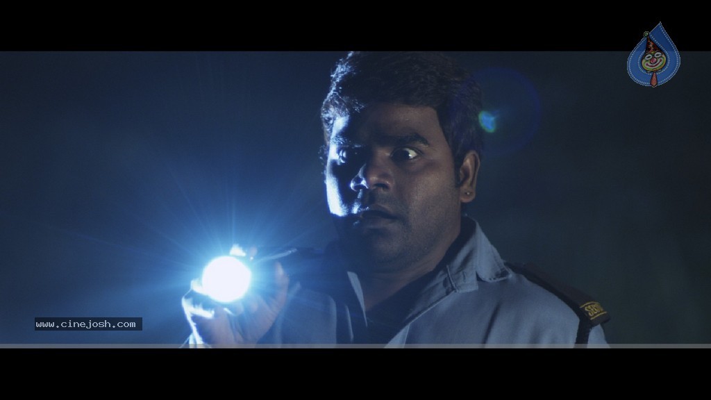 The End Movie Stills n Walls - 23 / 30 photos