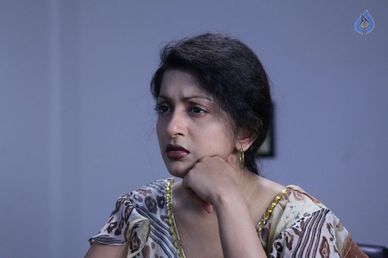 The Eyes Movie Photos - 41 / 55 photos