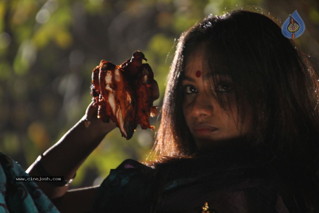 Theatre Lo Naluguru Movie Stills - 18 / 78 photos