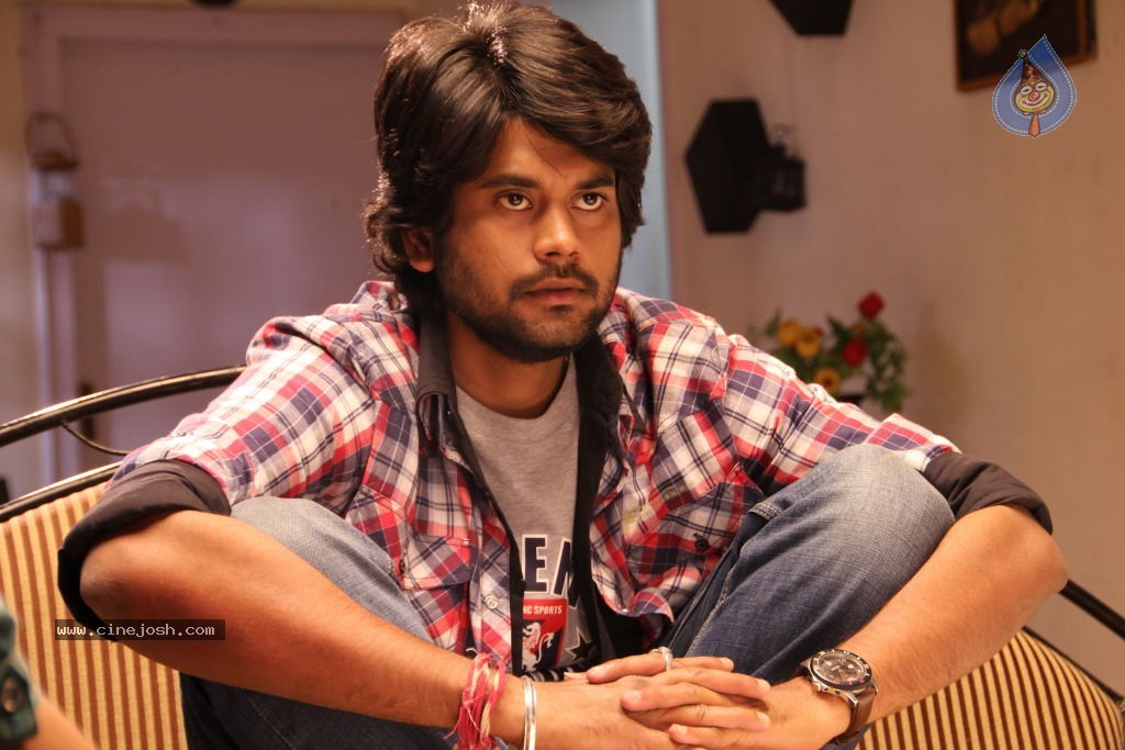 Theatre Lo Naluguru Movie Stills - 68 / 78 photos