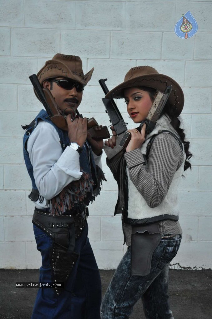 Thirumathi Thamizh Tamil Movie Stills - 16 / 70 photos