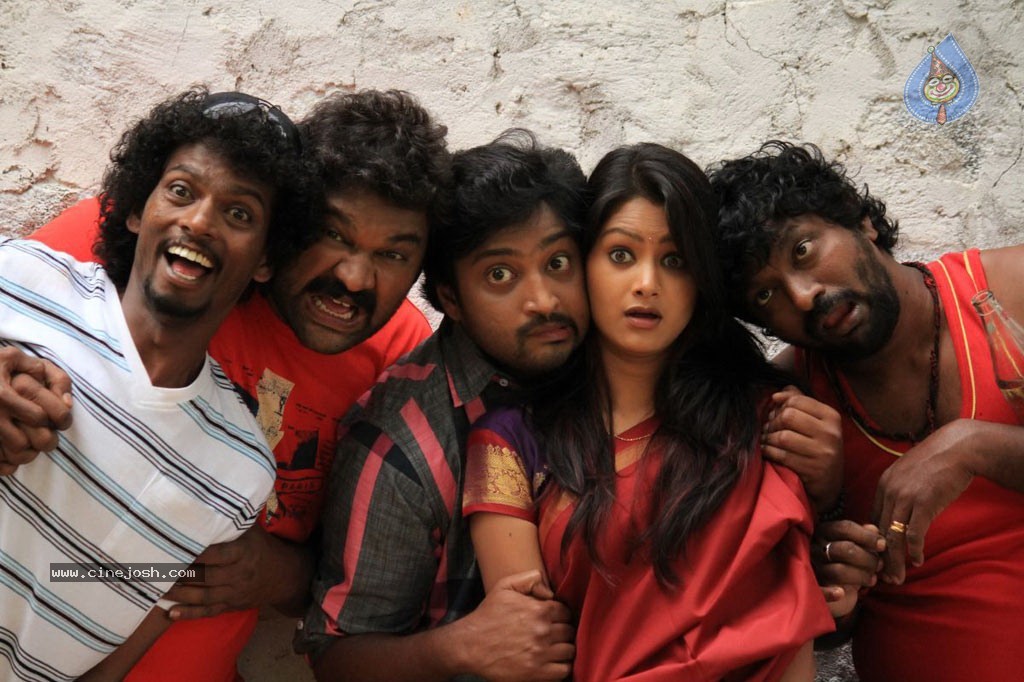 Thoda Adra Sakka Tamil Movie Hot Stills - 25 / 41 photos