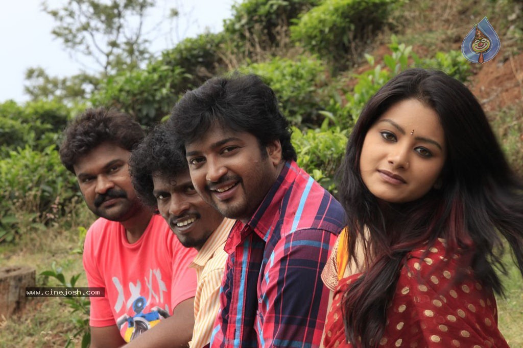 Thoda Adra Sakka Tamil Movie Hot Stills - 27 / 41 photos