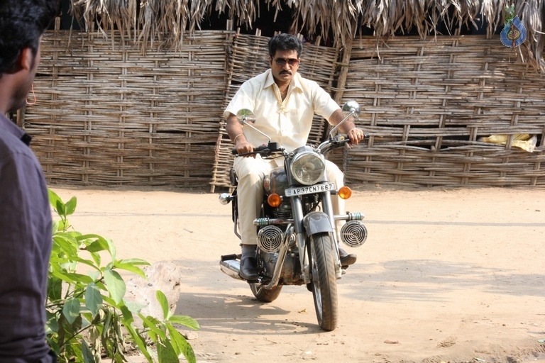 Tholi Parichayam Movie Photos - 5 / 25 photos