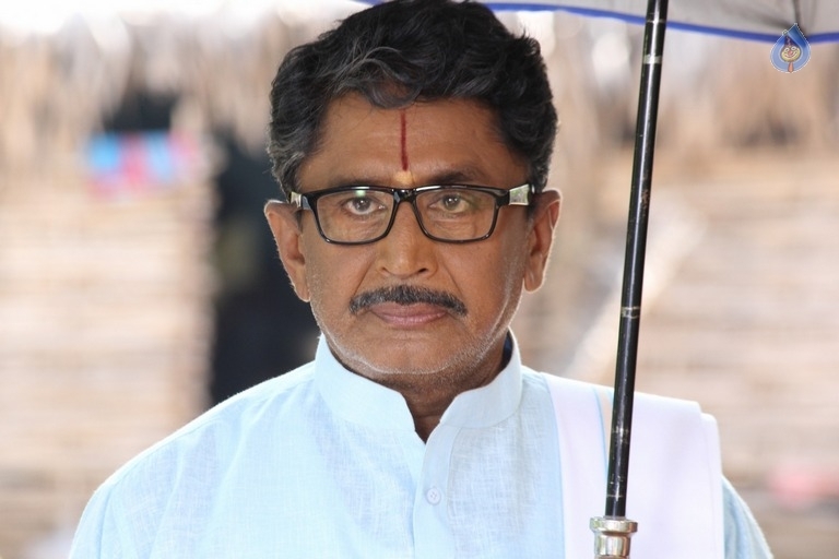 Tholi Parichayam Movie Photos - 15 / 25 photos