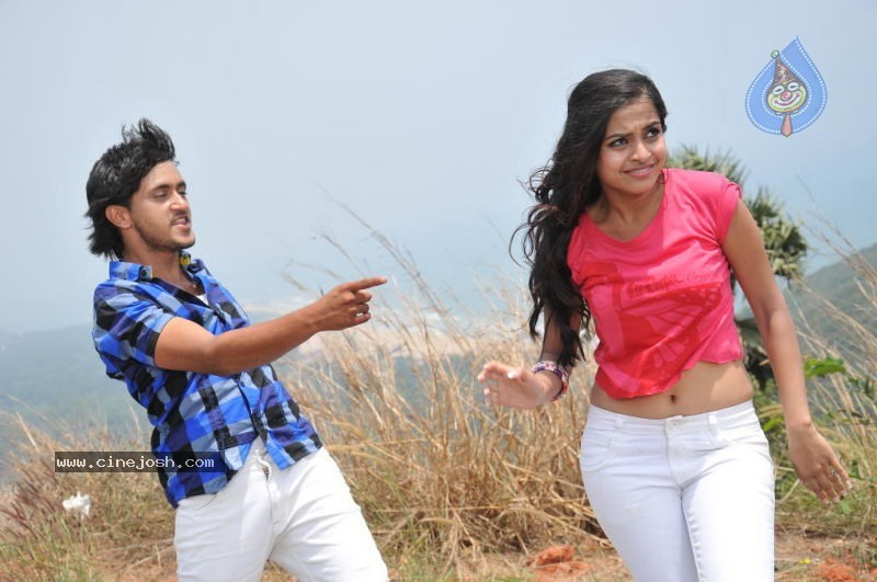 Tholisaariga Movie Stills - 11 / 48 photos