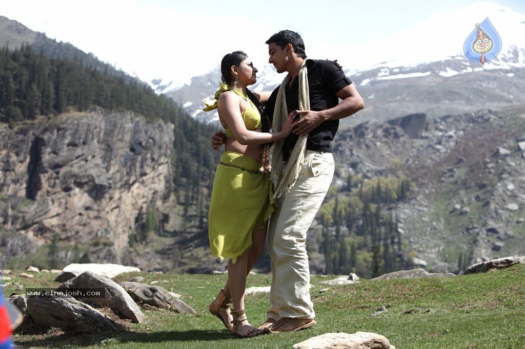 Thulli Ezhunthathu Kadhal Tamil Movie Stills - 103 / 112 photos