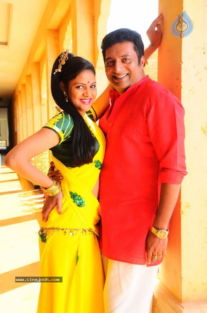 Thulli Vilayadu Tamil Movie Stills - 12 / 37 photos