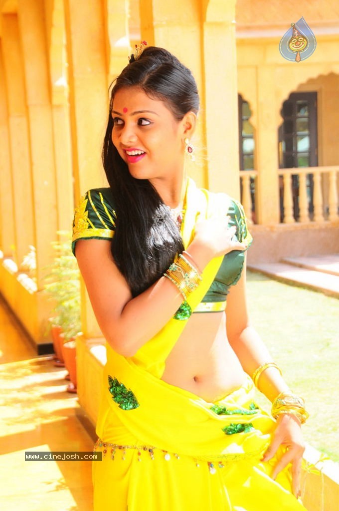 Thulli Vilayadu Tamil Movie Stills - 37 / 37 photos