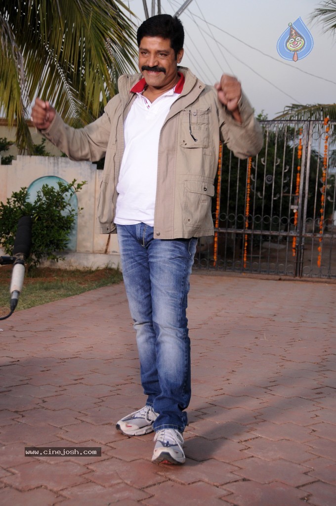 Tikka Movie New Stills - 9 / 89 photos