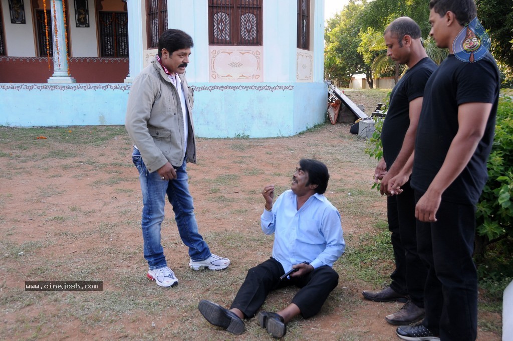 Tikka Movie New Stills - 52 / 89 photos