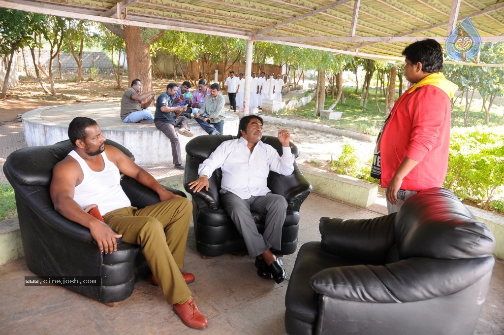 Tikka Movie New Stills - 86 / 89 photos