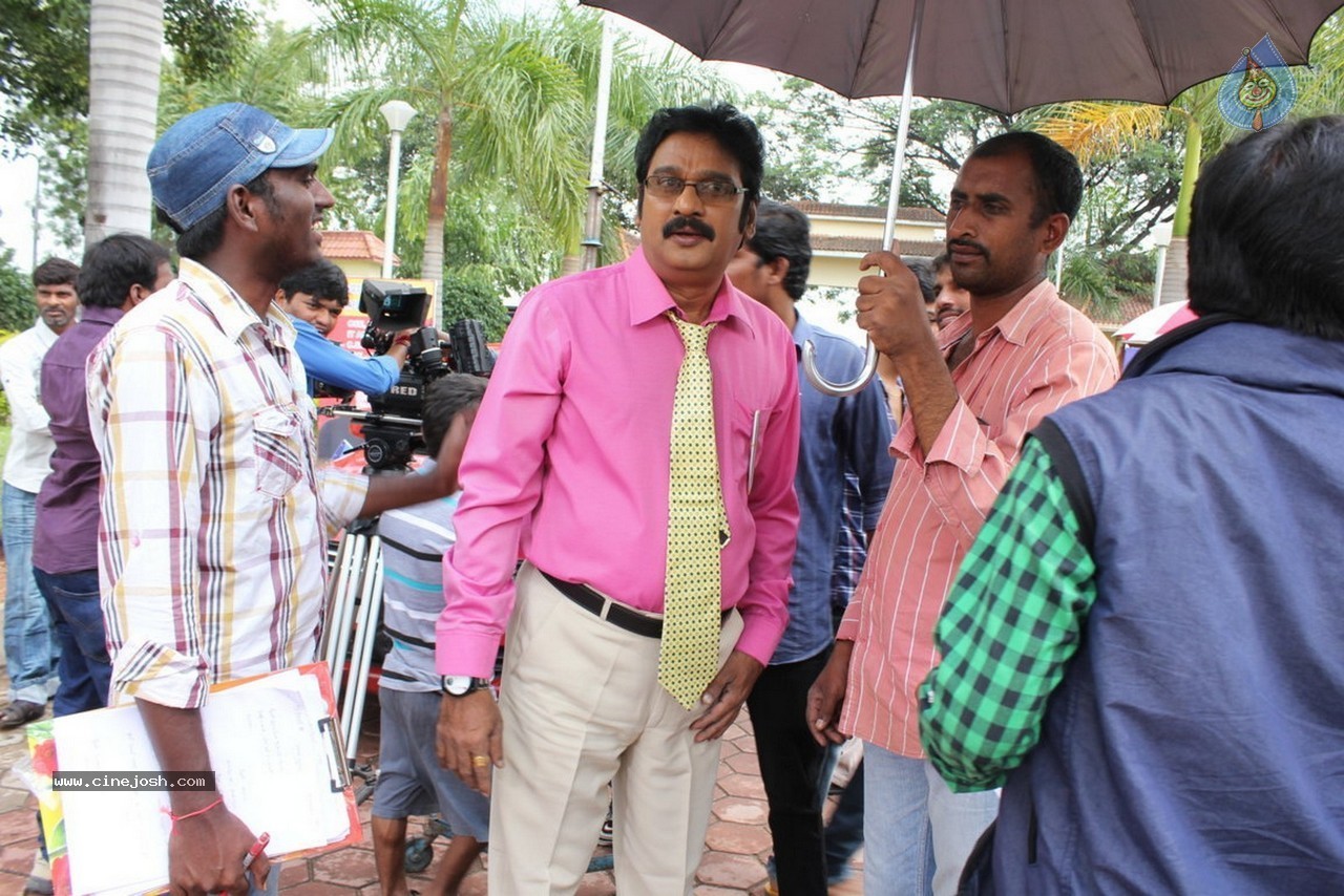 Toll Free Number 143 Movie Photos - 27 / 40 photos