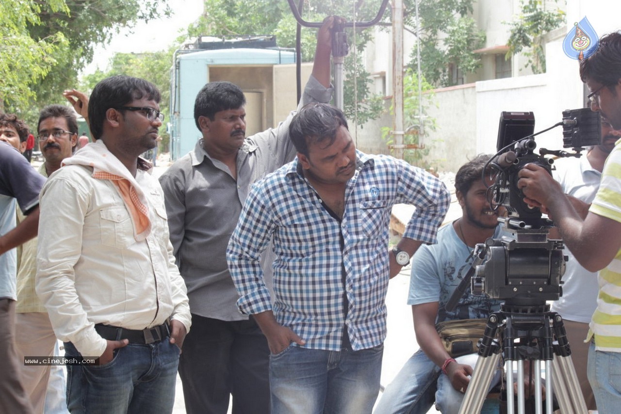 Toll Free Number 143 Movie Photos - 33 / 40 photos