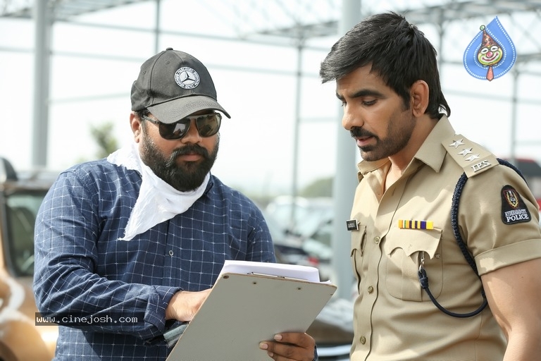 Touch Chesi Chudu Movie Working Stills - 7 / 12 photos