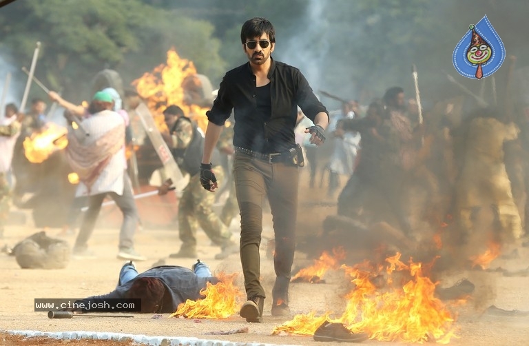 Touch Chesi Chudu Photos and Posters - 28 / 33 photos