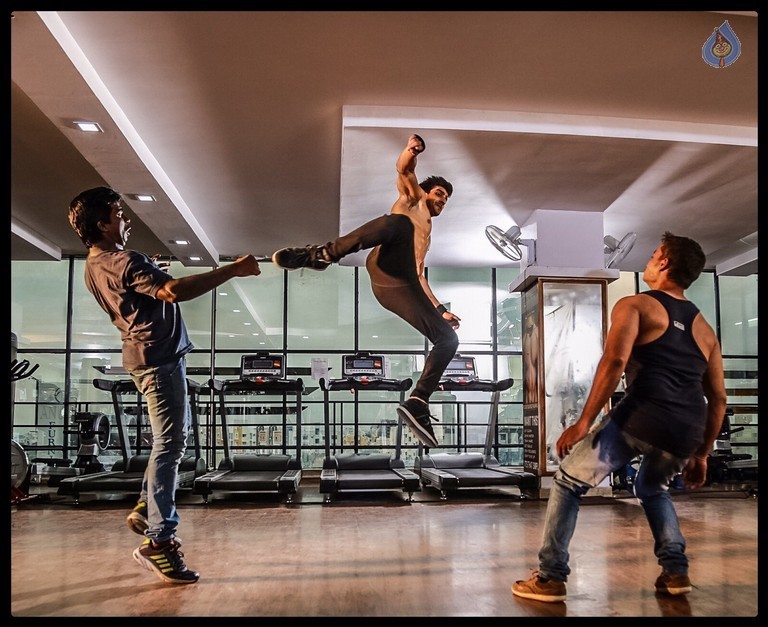 Trayam Movie Photos and Posters - 21 / 30 photos