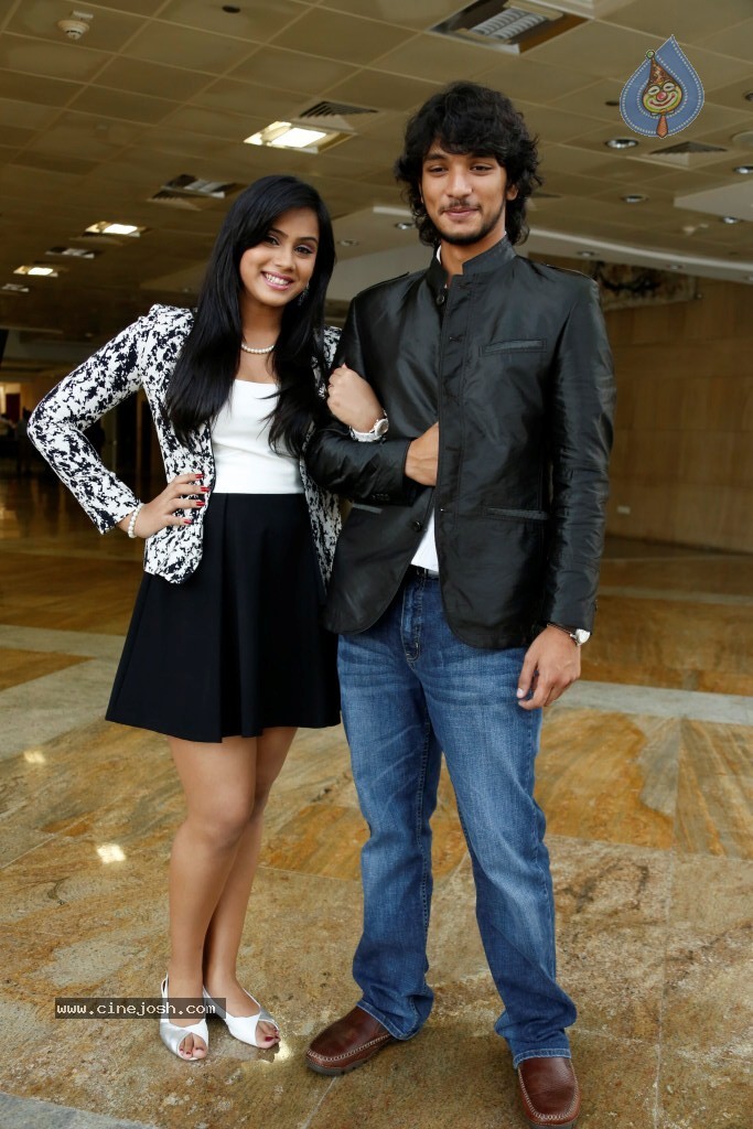 Tulasi and Gautham Karthik Stills - 47 / 70 photos