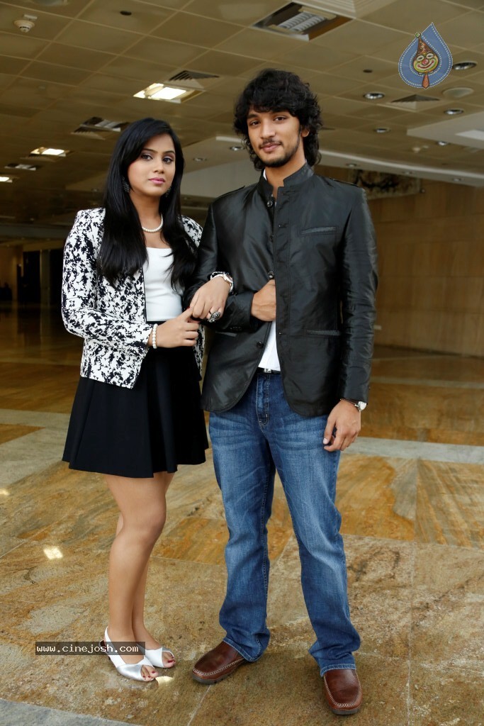 Tulasi and Gautham Karthik Stills - 50 / 70 photos