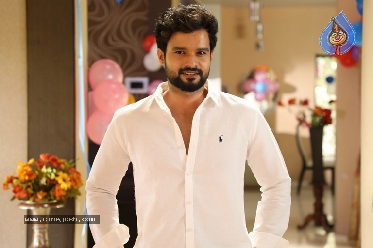 Two Friends Movie Stills - 18 / 42 photos