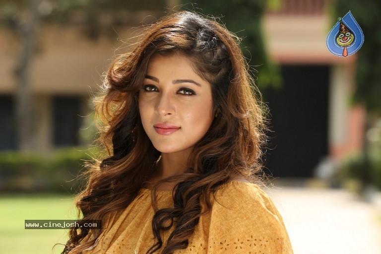 Two Friends Movie Stills - 21 / 42 photos