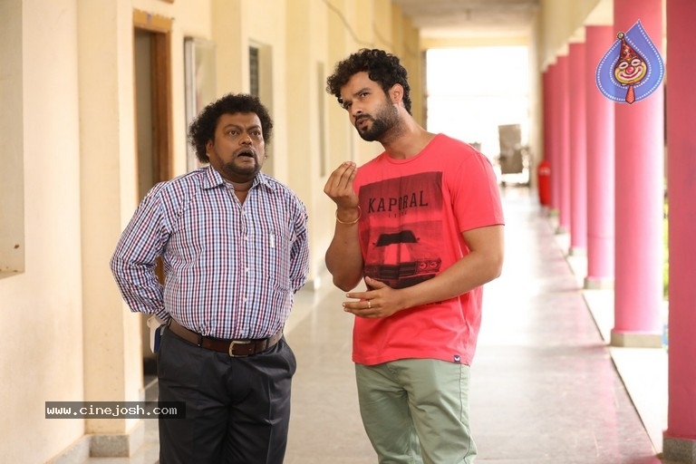 Two Friends Movie Stills - 23 / 42 photos