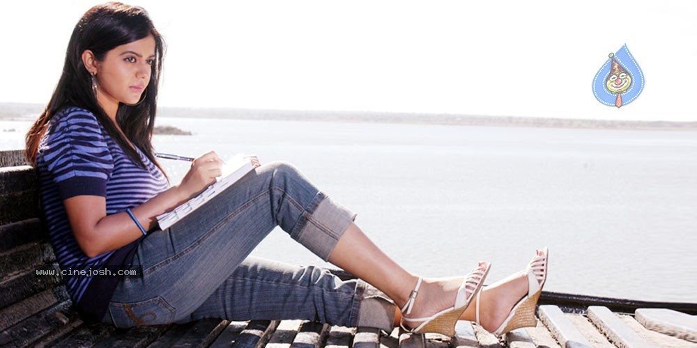 U and I Movie - Rohan, Aditi Stills - 11 / 119 photos