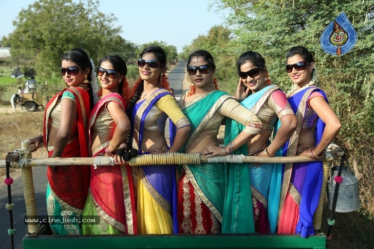 U Pe Ku Ha Movie Stills - 16 / 42 photos