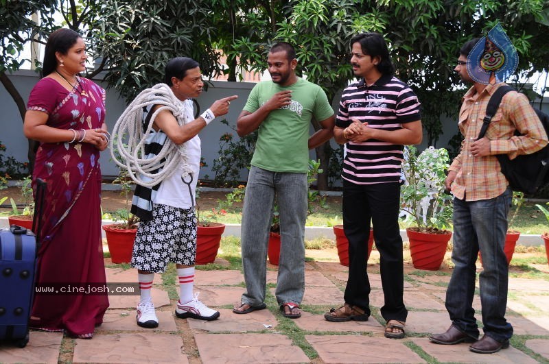 Udatha Udatha Ooch Movie Stills - 10 / 20 photos