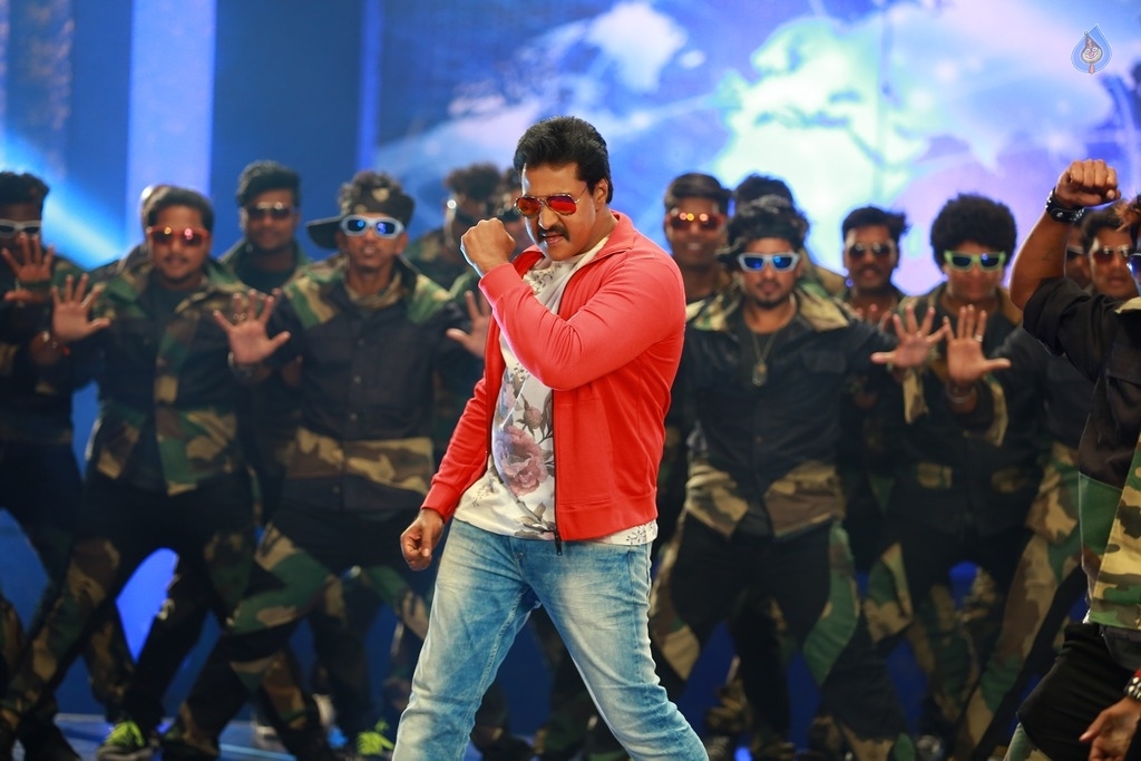 Ungarala Rambabu Movie Latest Stills - 15 / 17 photos