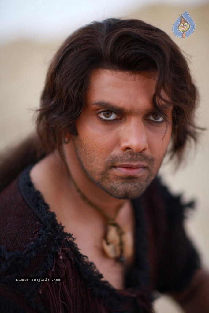 Urumi Movie New Stills - 23 / 56 photos